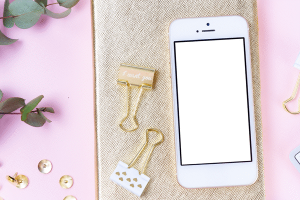 Looking After Your Mental Health Online
– My Self-Love Supply